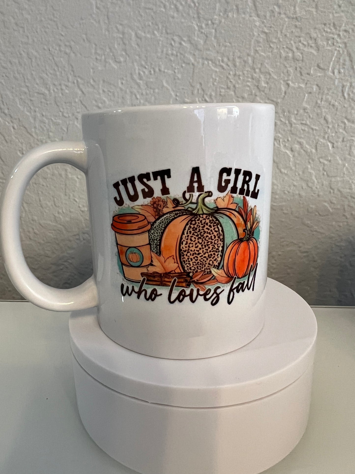 Just a girl who loves fall coffee mug