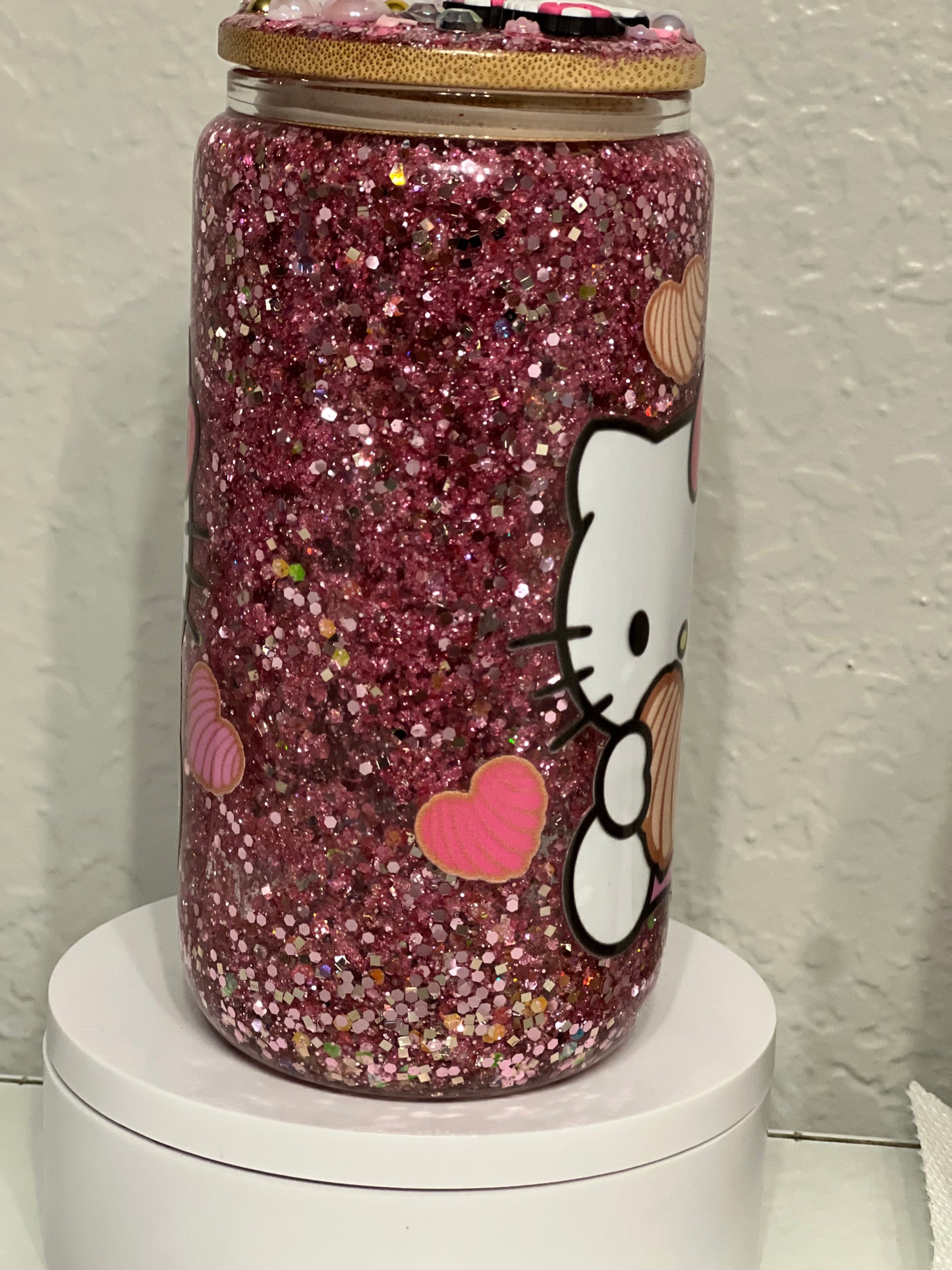 Hello Kitty glitter globe cup